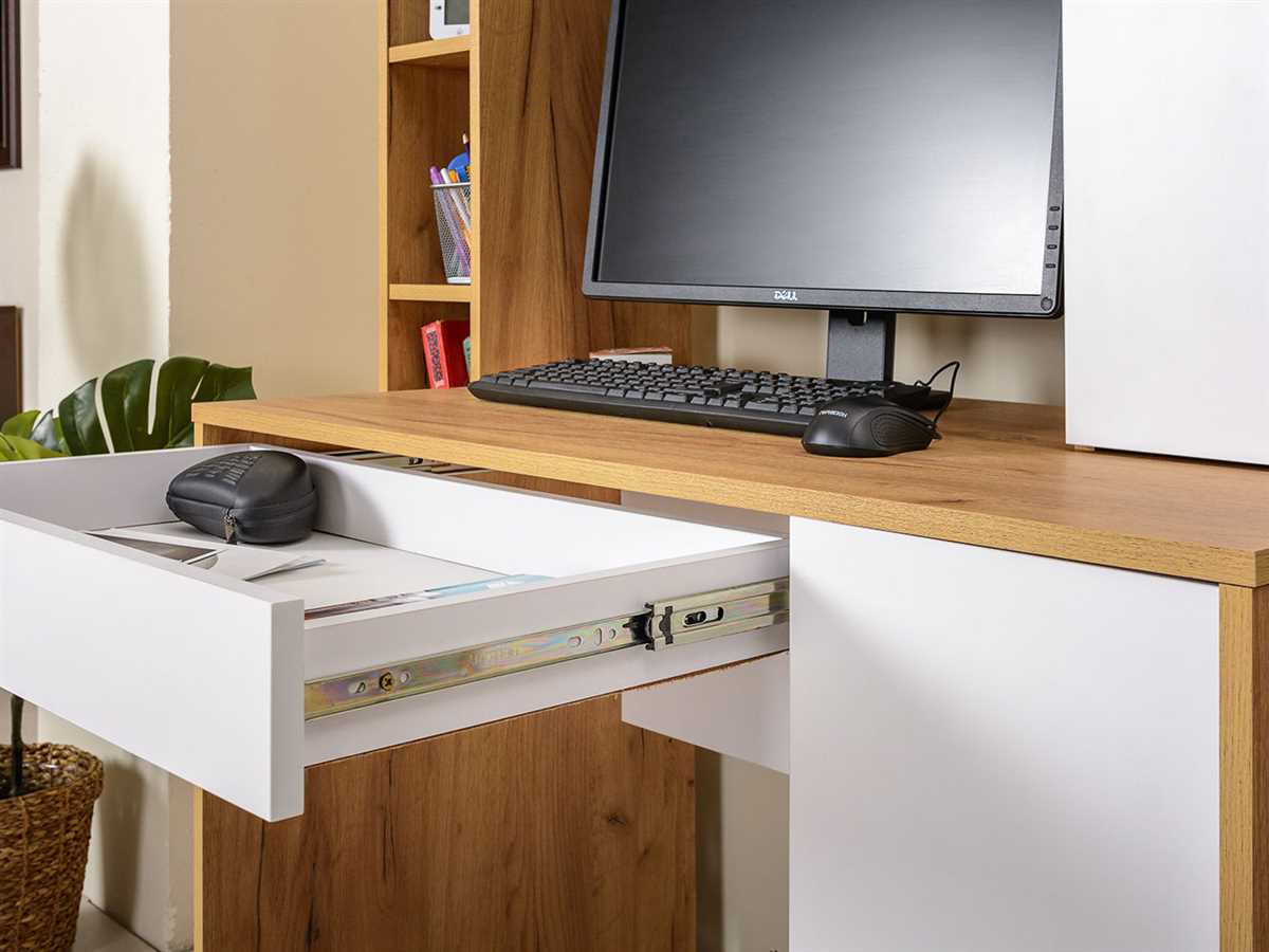 Компьютерные столы: комфорт и функциональность в одном