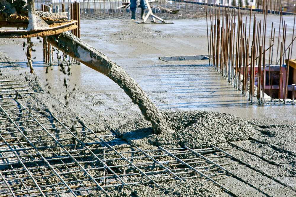 Особенности работы с бетоном: как избежать расколов и трещин